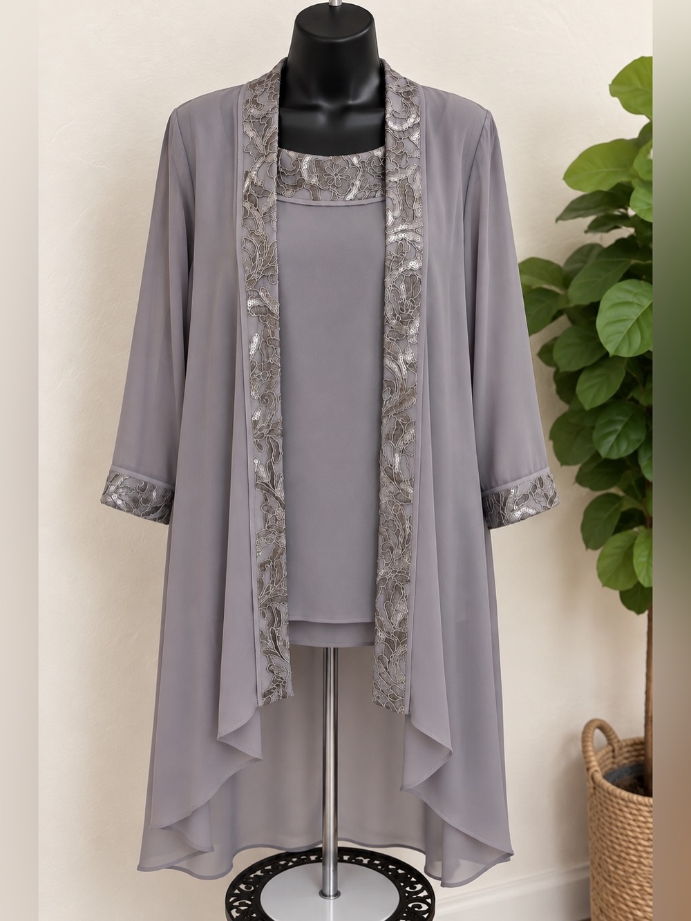 Elegant Lace-Trim Plus-Size Chiffon Jacket & Shell Set - Gray
